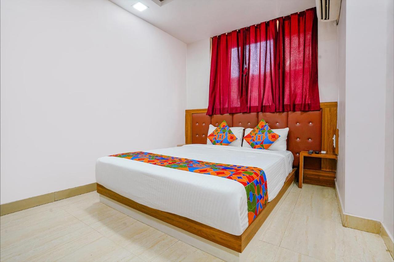 OYO 69614 Hotel Diamond Mumbai Exterior foto