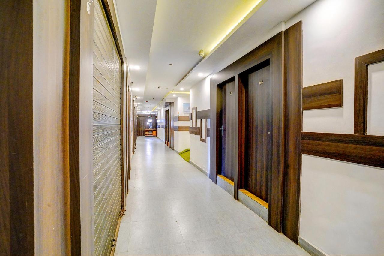 OYO 69614 Hotel Diamond Mumbai Exterior foto