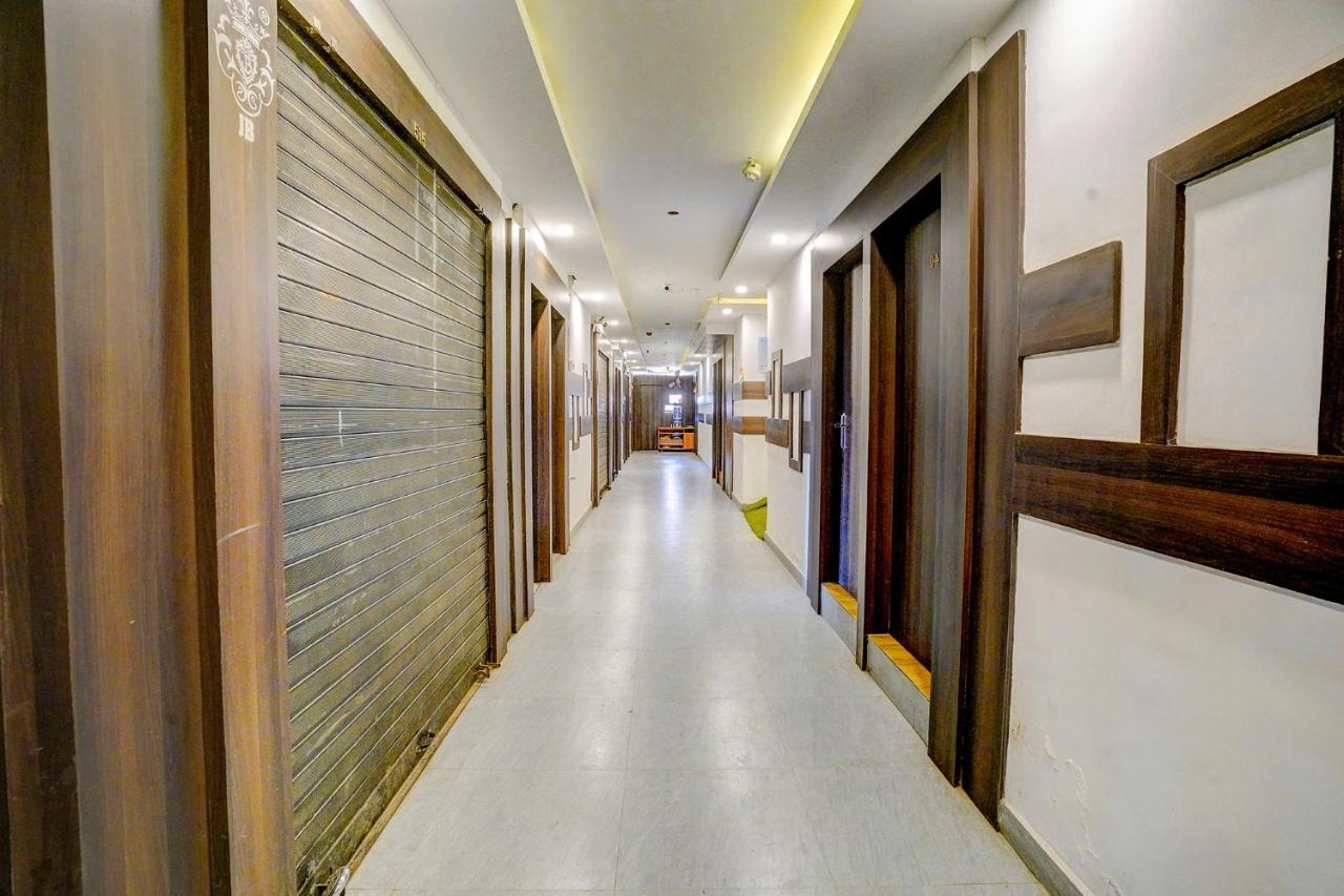 OYO 69614 Hotel Diamond Mumbai Exterior foto
